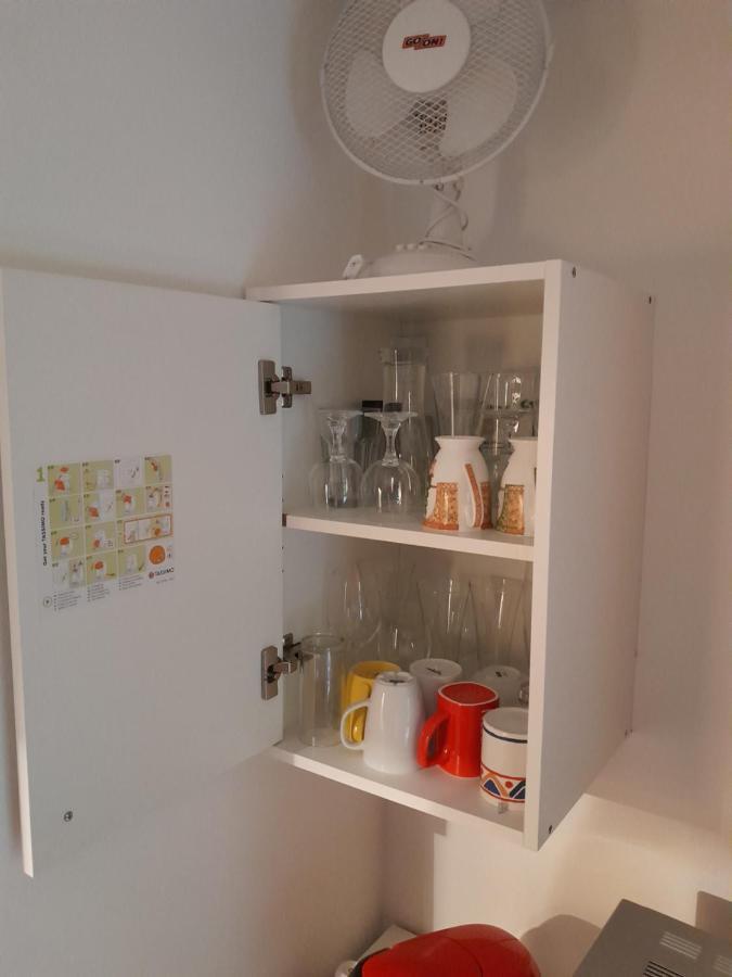 Apartment Mit Kueche Und Balkon Oder Terrasse, Ruhig Und Gut Erreichbar Piding Buitenkant foto