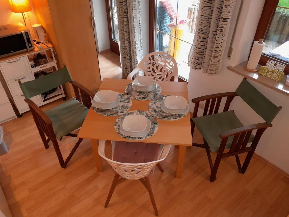 Apartment Mit Kueche Und Balkon Oder Terrasse, Ruhig Und Gut Erreichbar Piding Buitenkant foto