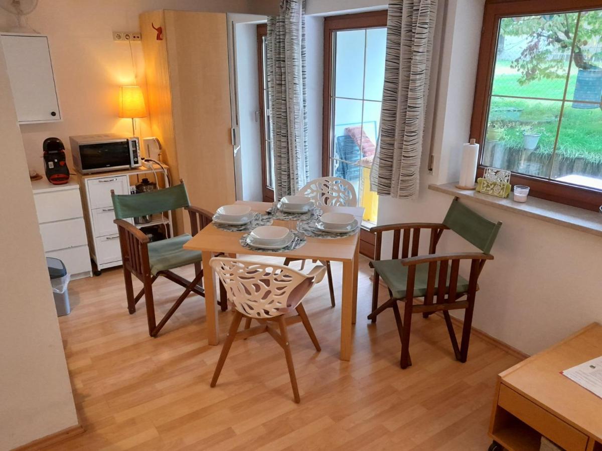 Apartment Mit Kueche Und Balkon Oder Terrasse, Ruhig Und Gut Erreichbar Piding Buitenkant foto