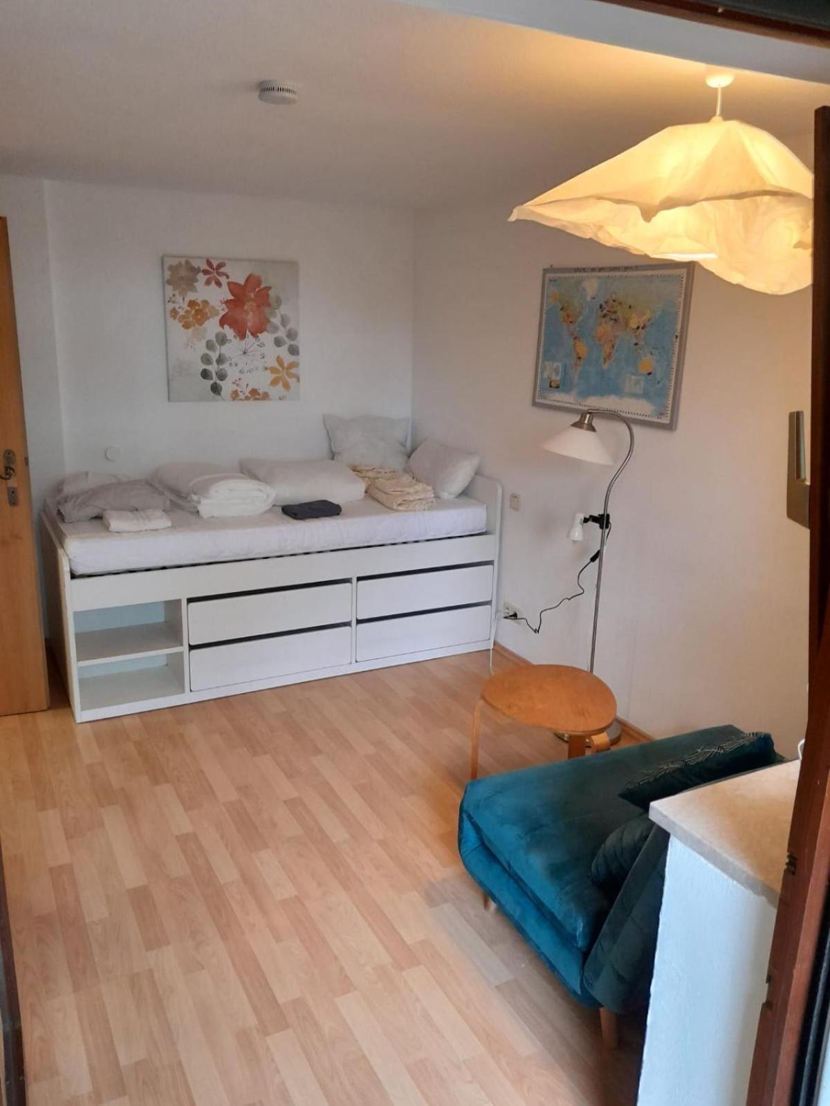 Apartment Mit Kueche Und Balkon Oder Terrasse, Ruhig Und Gut Erreichbar Piding Buitenkant foto
